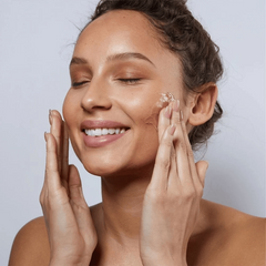 بيتيت ميزون - جل مقشر ومنظف للوجه 100 مل