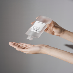 سكين 1004 - تونر لتفتيح البشرة بخلاصة السنتيلا 210 مل